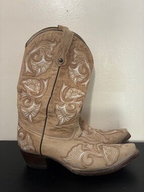 Corral Women's Western Embroidery boots size 11